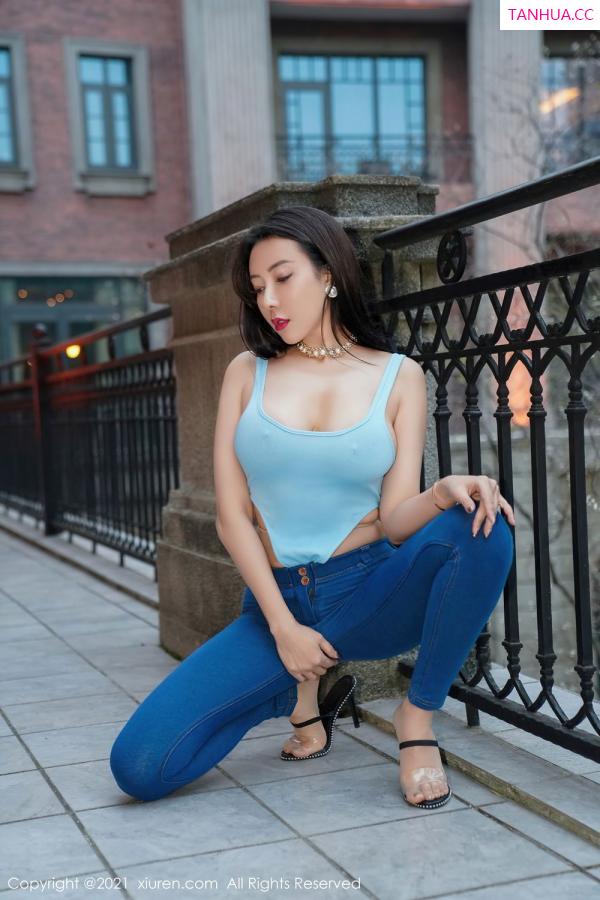 闫雪松 松果儿 [XiuRen]高清写真图 2021.04.21 VOL.3326 果儿Victoria第14张图片